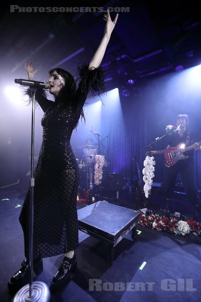 LAUREN MAYBERRY - 2023-10-15 - PARIS - La Maroquinerie - Lauren Eve Mayberry